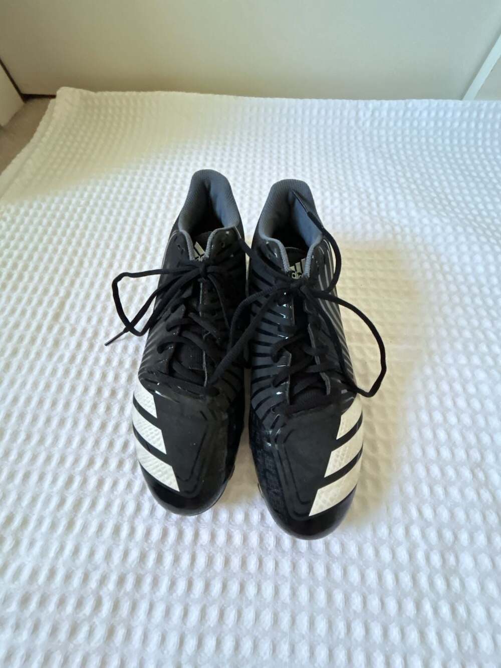 Adidas Mens Baseball Cleats-Size 10